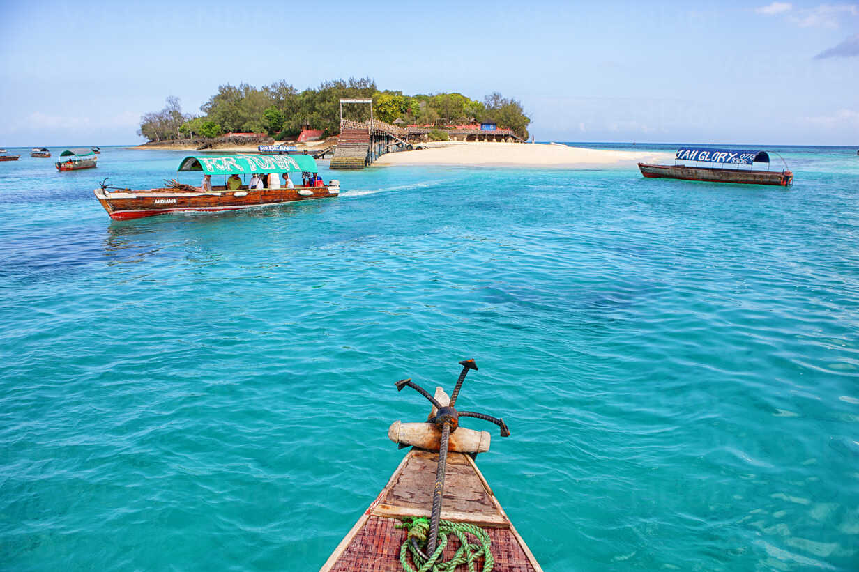 Tanzania Plains & Spice Island Journey